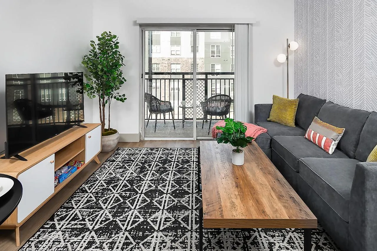 Urban Retreat - Free Parking, Wifi, Walk To Stadium Charlotte